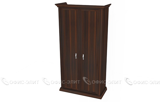 Шкаф с деревянными дверями